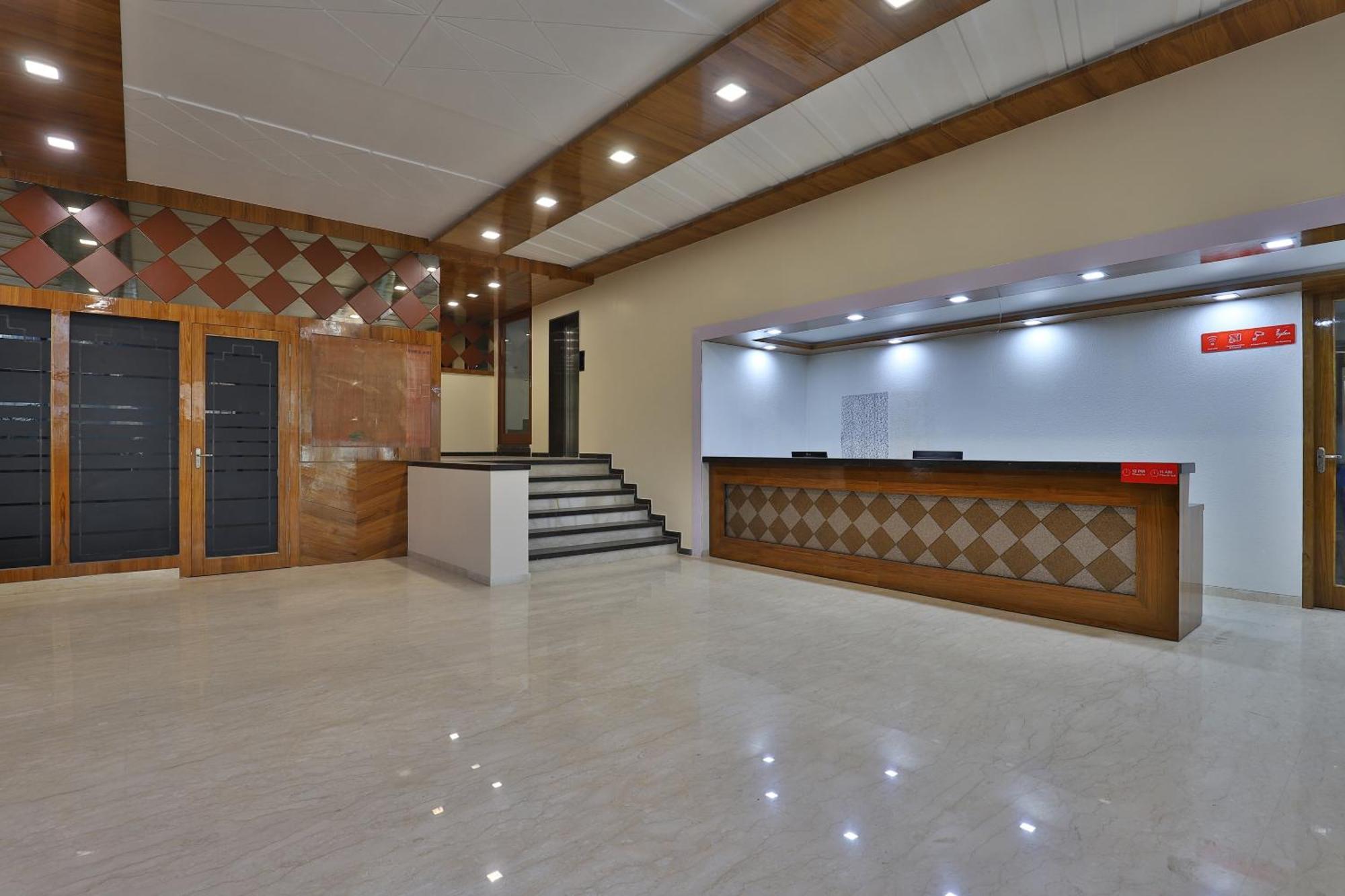 Hotel Panchsheel Vadodara Buitenkant foto