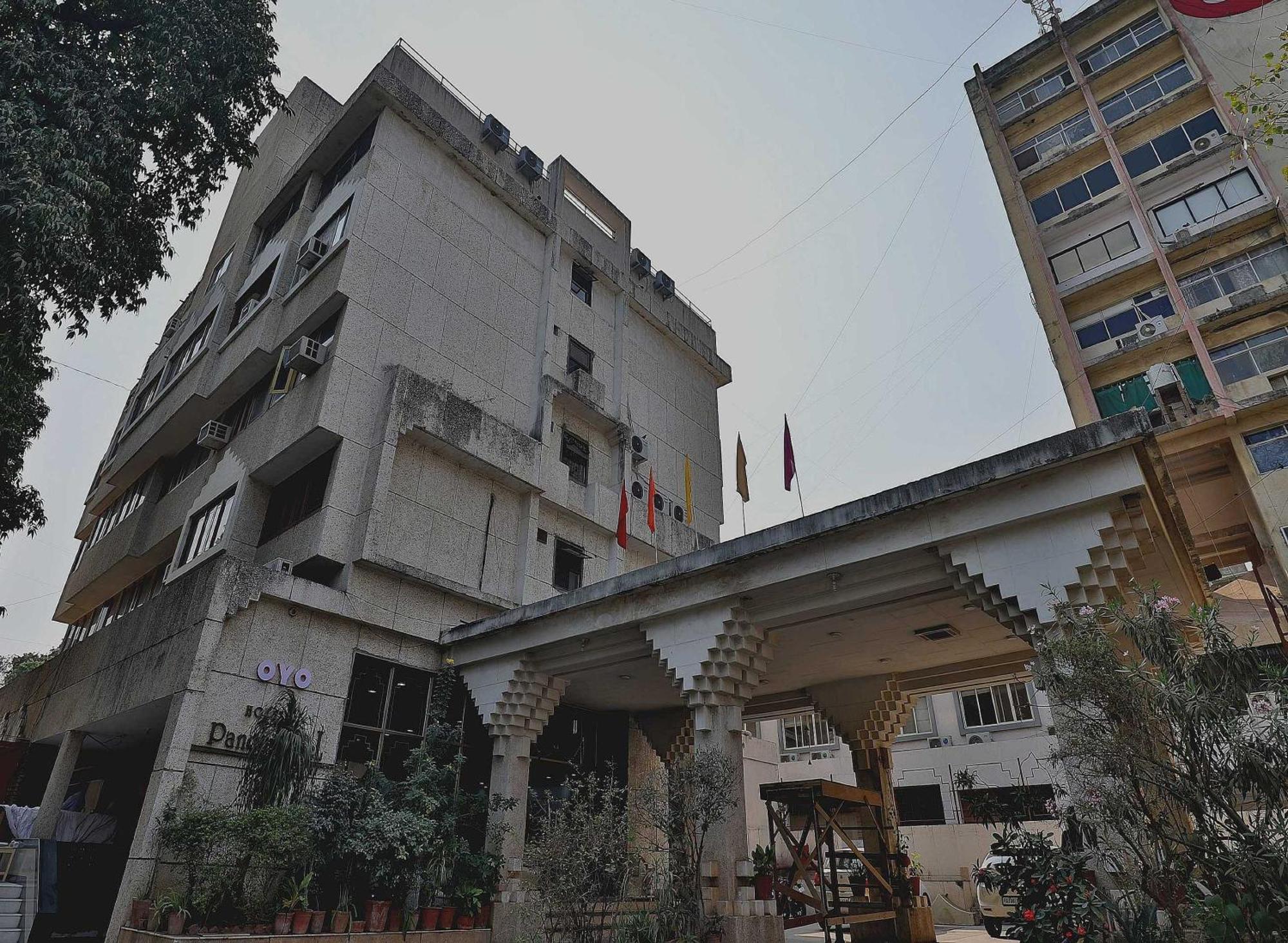 Hotel Panchsheel Vadodara Buitenkant foto