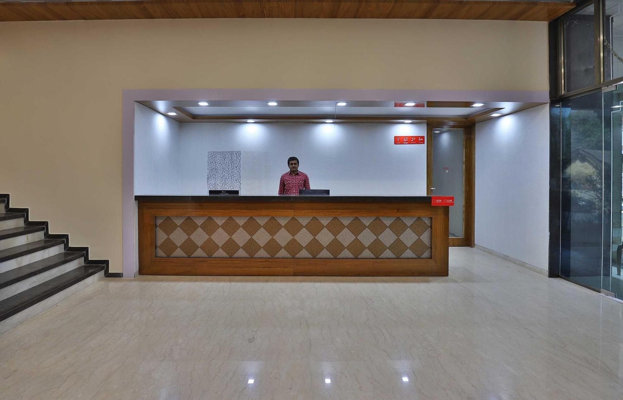 Hotel Panchsheel Vadodara Buitenkant foto